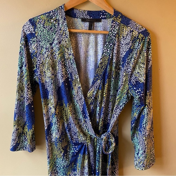 BCBGMAXAZRIA Designer Wrap Dress Medium Blue Yellow Floral Wrap 3/4 Sleeves - Picture 2 of 15